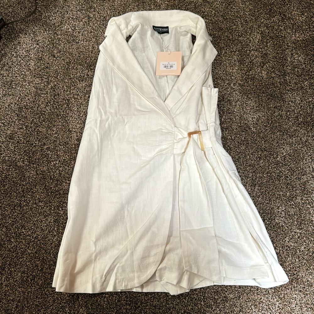 Kittenish Romper NWT